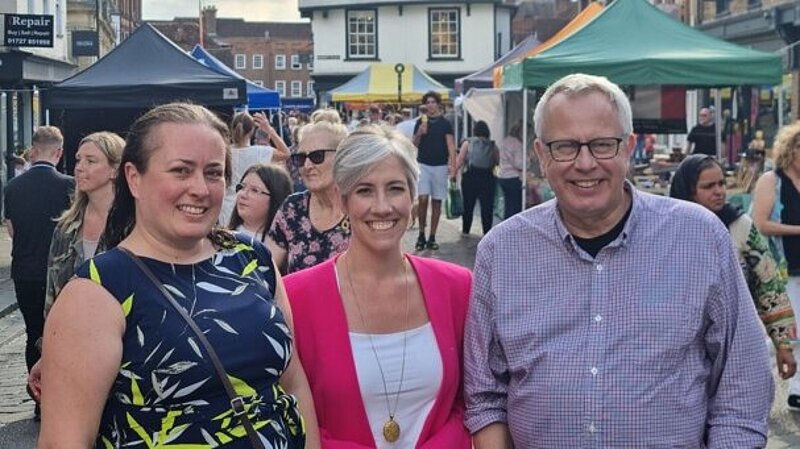 Councillor Jacqui Taylor and Chris White, alongside Daisy Cooper